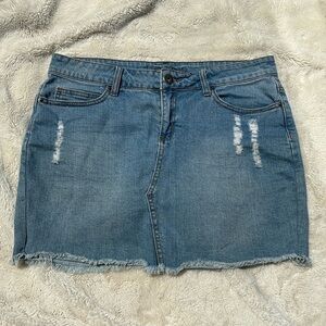 Liquid Distressed Denim Skirt Size 9 | Casual Edge | Frayed Hem| Flawed Beauty